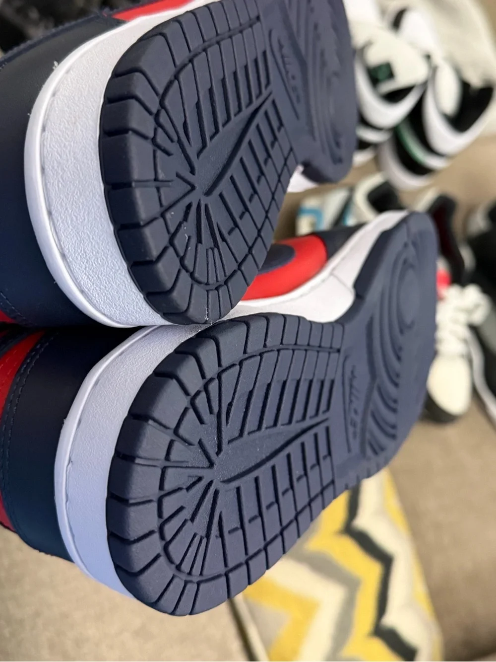 Nike low top